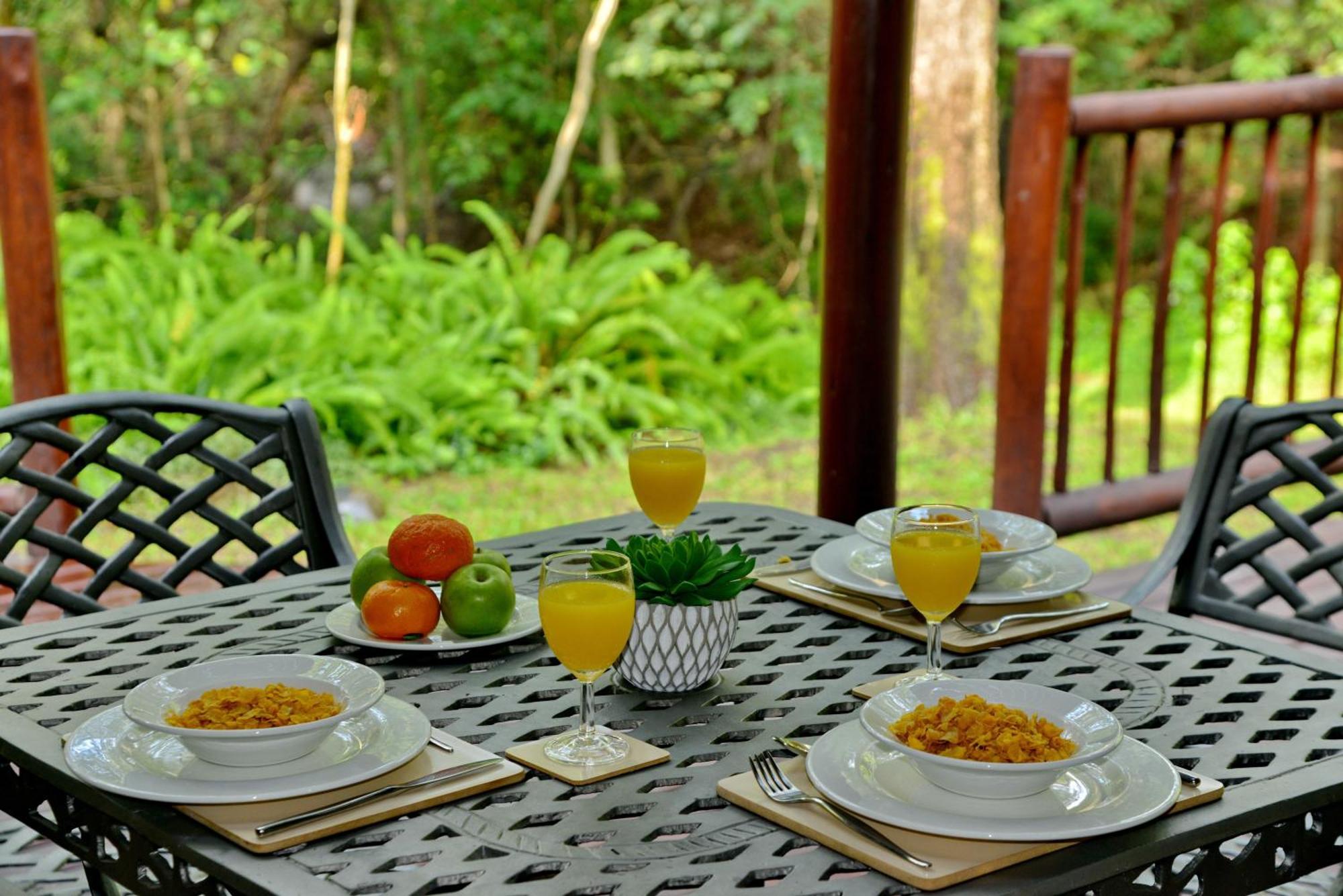 Cambalala - Luxury Units - In Kruger Park Lodge - Serviced Daily, Free Wi-Fi Hazyview Exterior photo