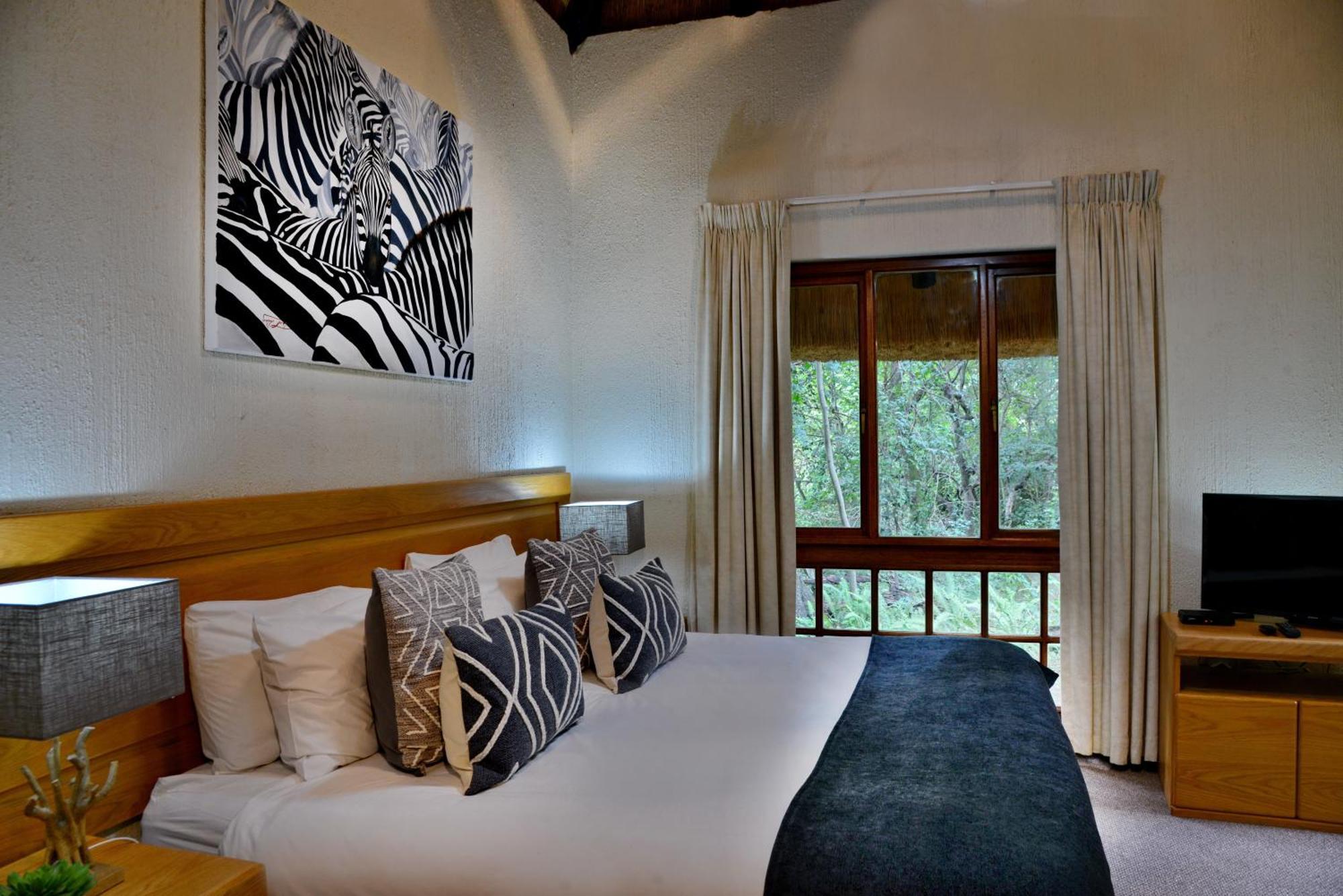 Cambalala - Luxury Units - In Kruger Park Lodge - Serviced Daily, Free Wi-Fi Hazyview Exterior photo
